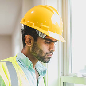 من نحن worker 3